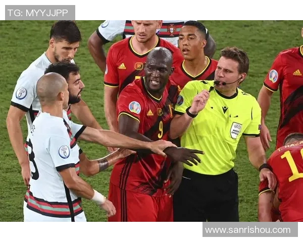 荷兰1-1战平捷克，卢卡库扳平：激情四射的足球盛宴