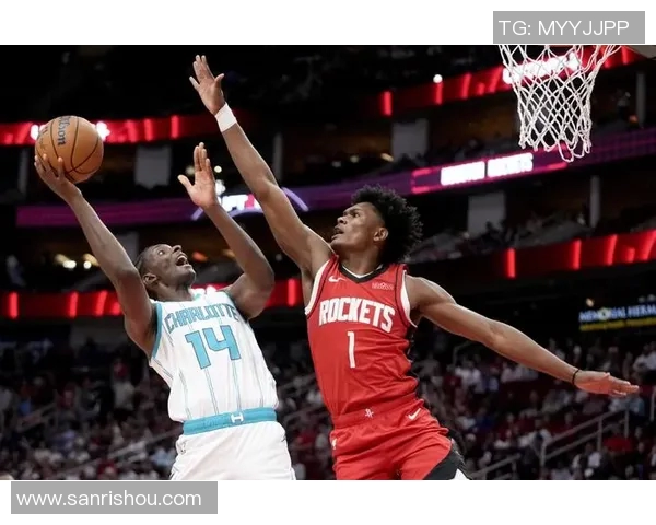 火箭大胜开拓者，哈登砍下大三双刷新记录：一场载入史册的巅峰之战