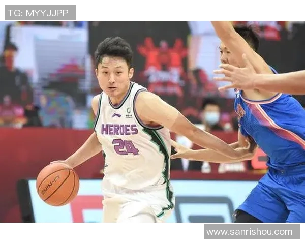 山东西王男篮主场大胜，展现出强大的团队实力