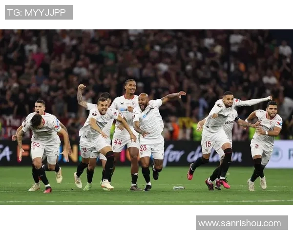 瓦伦西亚战平塞维利亚,激烈比赛中双方争夺西甲联赛前四名资格 瓦伦西亚战平塞维利亚,激烈比赛中双方争夺西甲联赛前四名资格